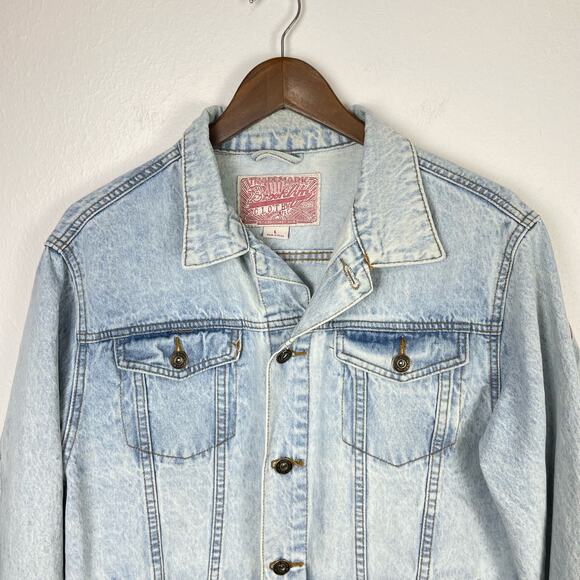 Brooklyn Cloth | Unisex Light Wash Relaxed Fit Retro Inspired Denim Jean Jacket - Picture 3 of 11